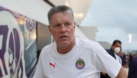 Chivas sigue sin ganar; aficionados exigen salida de Peláez