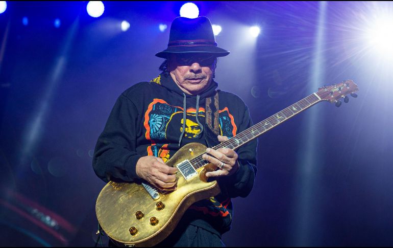 Carlos Santana ofreció ayer un concierto en Atlanta, Estados Unidos. AP/ ARCHIVO