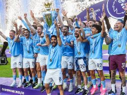 Manchester City festejó su título de la Liga Premier a lo grande. EFE/Peter Powell