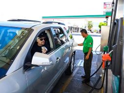 Gasolina Magna sube 70 centavos el litro