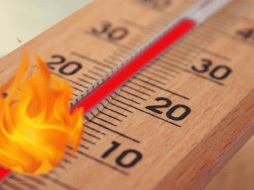 Se recomienda mantenerte hidratado para evitar golpes de calor. Pixabay