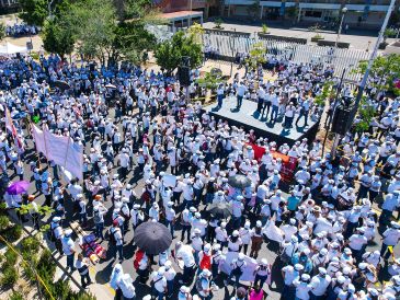 En el centro de la ciudad, la Federación General de Trabajadores del Estado y sus Municipios (FGTEM) también realizó una manifestación. EL INFORMADOR / A. NAVARRO