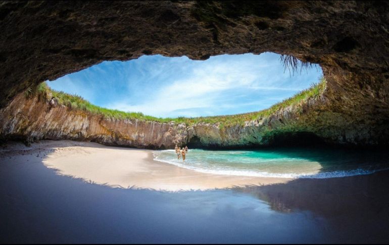 Dentro de las Islas Marietas se encuentra una de las playas más escondidas de México. ESPECIAL/ Islas Marietas