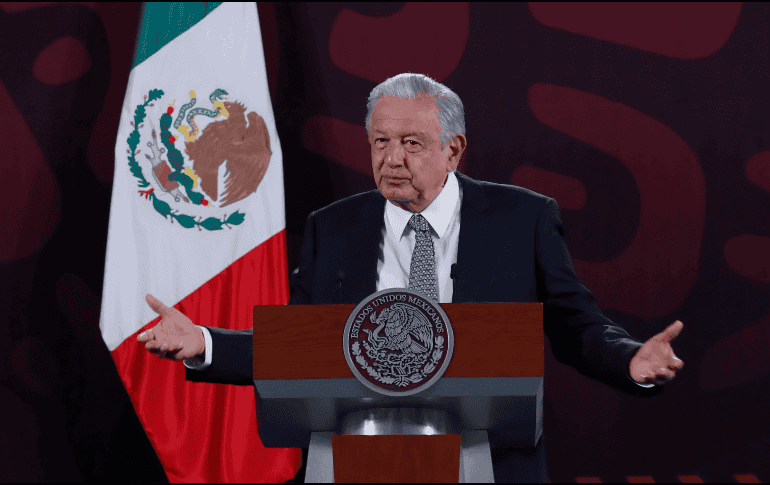 López Obrador dejará sus conferencias matutinas para consulta pública. EFE/ Mario Guzmán