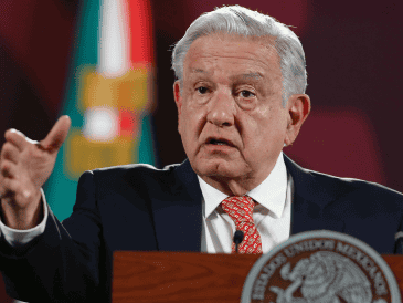 López Obrador asegura que México tendrá el mejor sistema de salud pública en el mundo. EFE/Isaac Esquivel