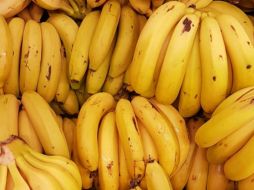 Nutriólogos recomiendan consumir plátano con moderación. ESPECIAL/Foto de Rodrigo dos Reis en Unsplash