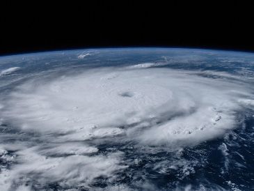 Especialistas consideran que la crisis climática hará cada vez más aterradores los fenómenos climatológicos. EFE/M. Dominick